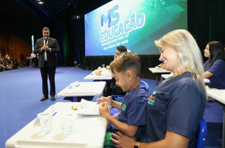 Imagem de compartilhamento para o artigo Governo de MS investe quase R$ 1 bilhão para modernizar educação da MS Todo dia